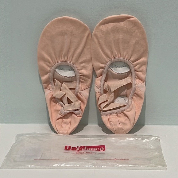 Daydance Canvas Ballet Shoes, Color Nude, Size 39 - 8 US🩰BRAND NEW 🩰🩰 - Picture 5 of 11